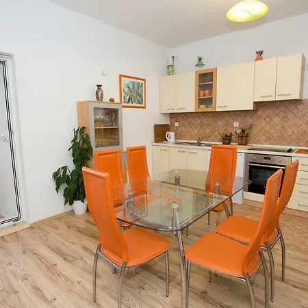 Apartmán Viki *