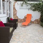 Apartment Viki *