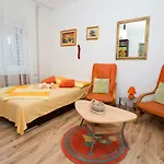 Viki Apartment
